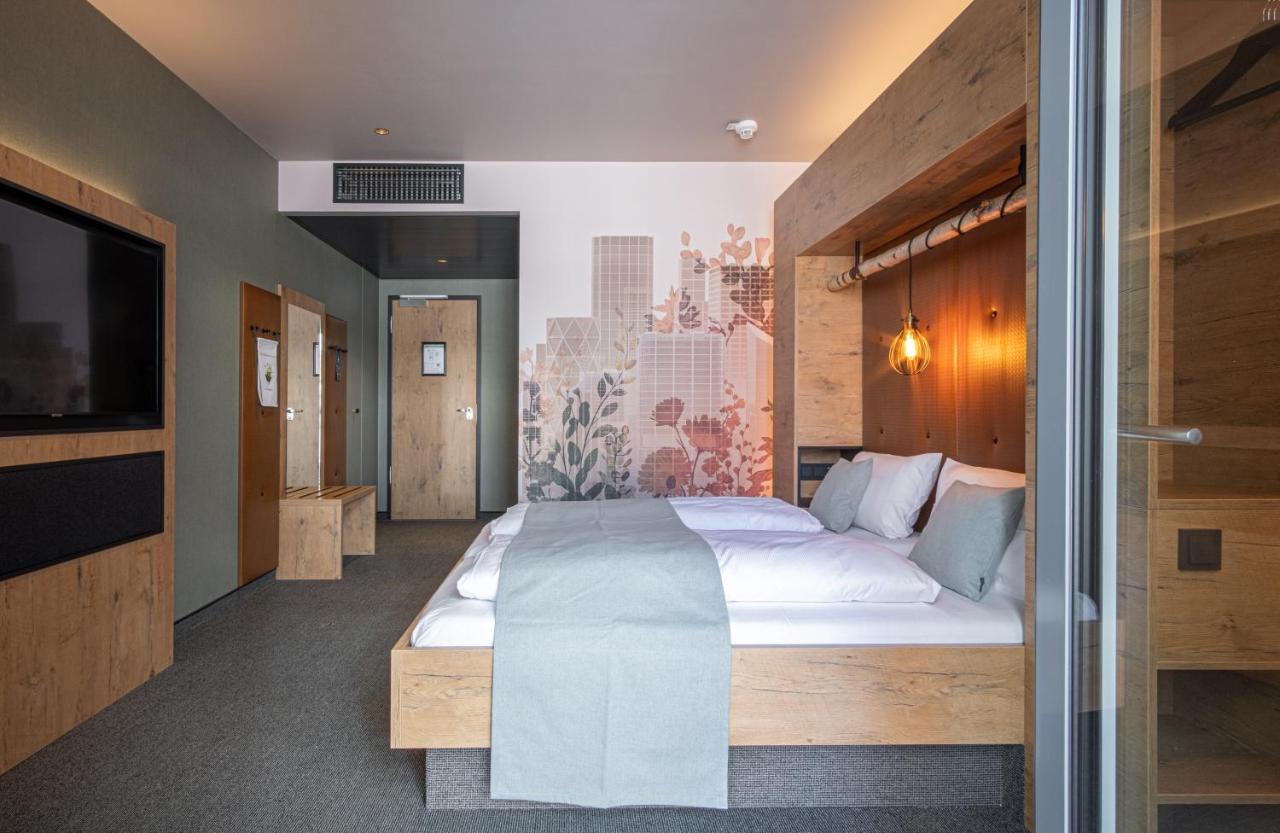 Riku Hotel Göppingen Esterno foto