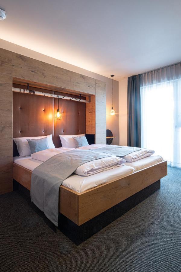 Riku Hotel Göppingen Esterno foto
